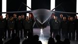 Tussenhausen-Mattsies, Deutschland. Helsing ist ein KI-Start-up aus Bayern, das Kampfdrohnen herstellt. Jetzt präsentierte das Unternehmen eine Designstudie für ein neues Waffensystem mit dem schnöden Namen CA-1 Europa. Dahinter steckt ein vollautonomer Kampfjet, der in etwa vier Jahren in Produktion gehen soll      