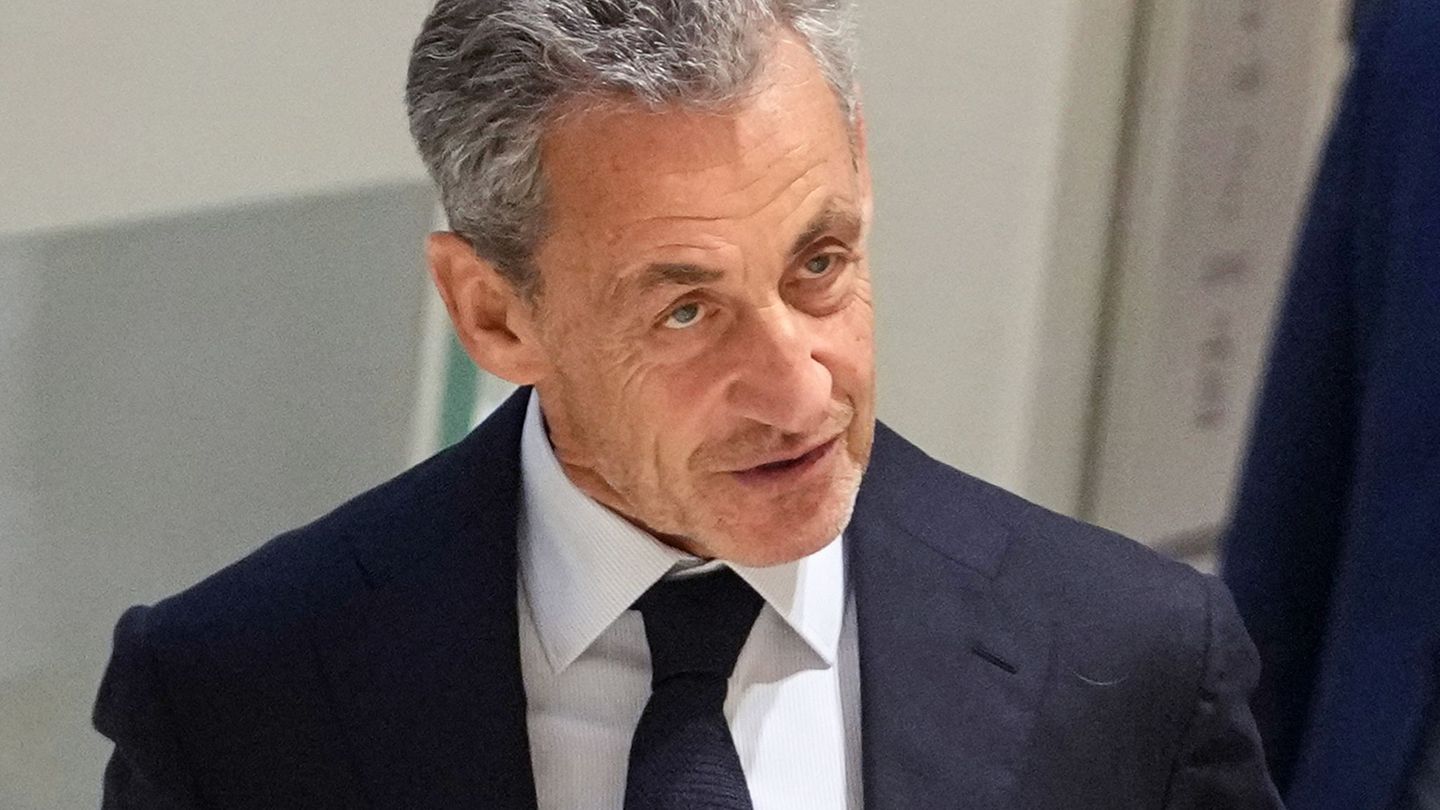 Sarkozy nennt das Urteil einen Skandal. Foto: Christophe Ena/AP/dpa