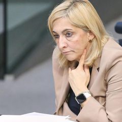 Gesundheitsministerin Nina Warken