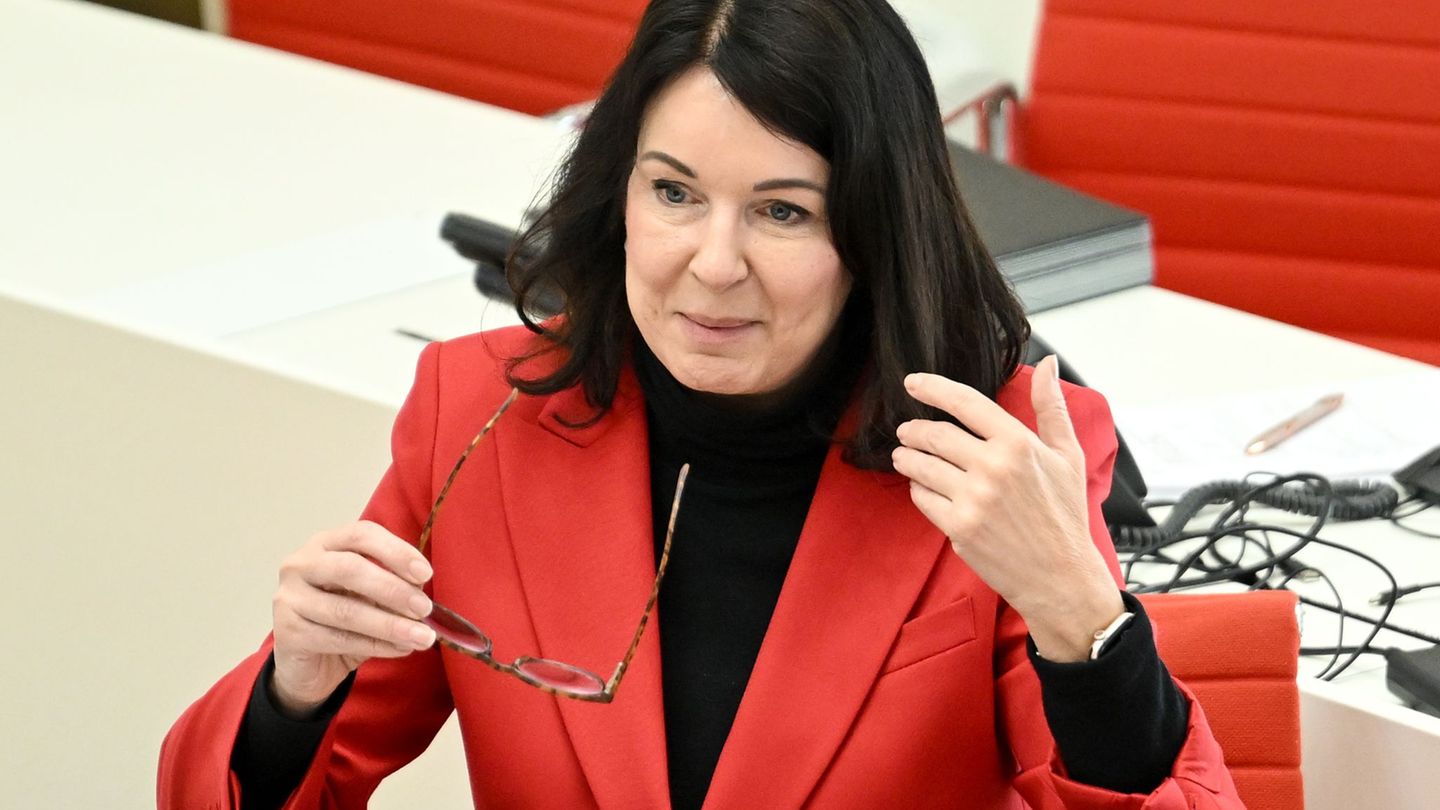 Brandenburg will die Weichen für die Öffnung digitaler Supermärkte rund um die Uhr stellen (Archivbild). Foto: Britta Pedersen/d