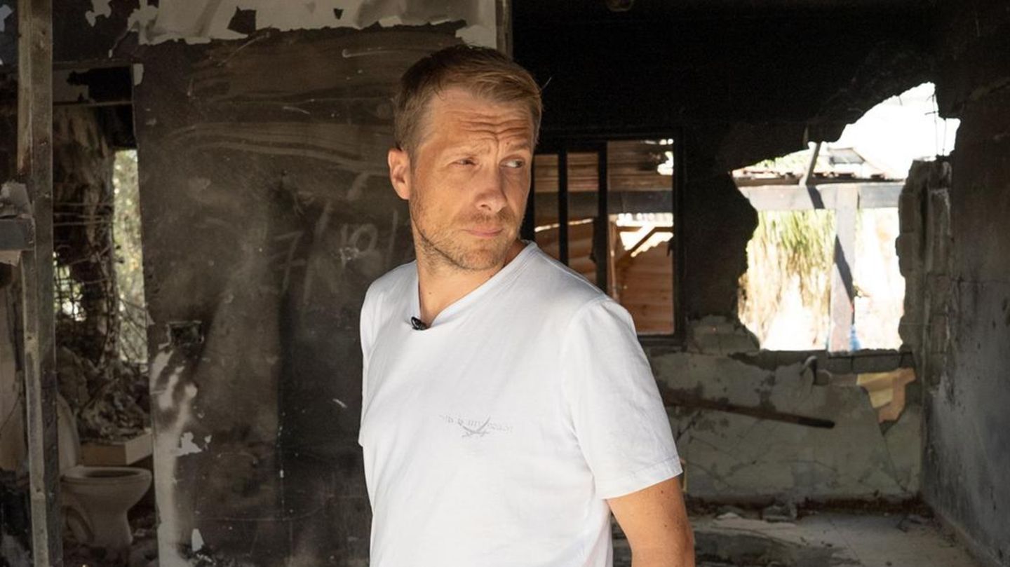 Oliver Pocher im zerstörten Kibbuz Nir Oz
