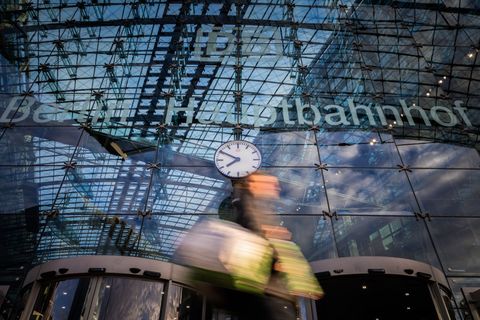 Im Fernverkehr der Hauptstadtregion gibt es zum Fahrplanwechsel am 14. Dezember einige Neuerungen. (Archivbild) Foto: Christoph