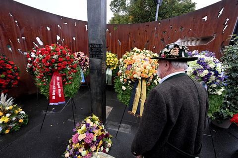 Das Attentat war der schwerste rechtsterroristische Anschlag in der bundesdeutschen Geschichte. Foto: Felix Hörhager/dpa