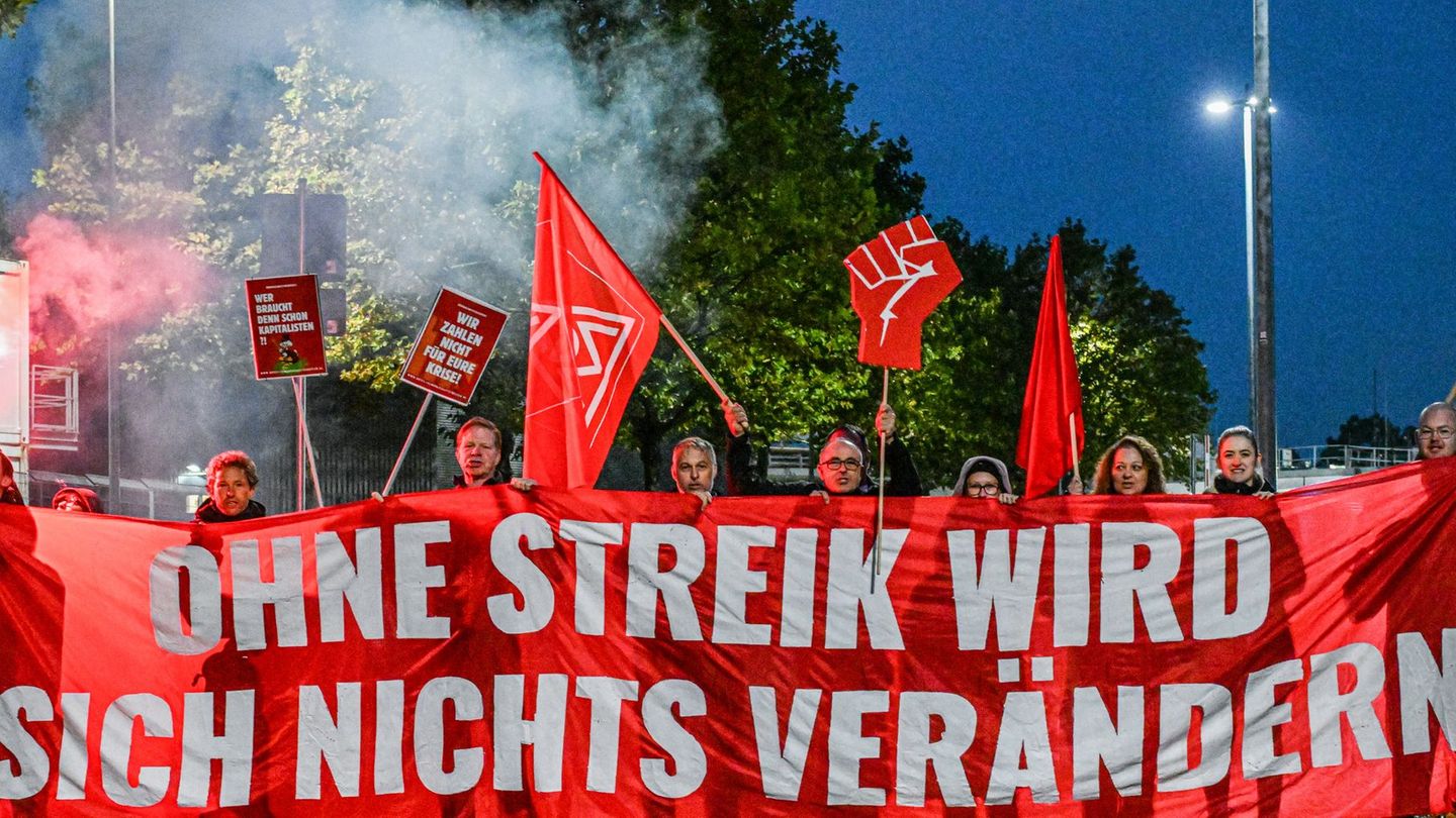 Nach dem angekündigten Kahlschlag bei Bosch sind viele Mitarbeiter wütend und kämpferisch. Foto: Jason Tschepljakow/dpa