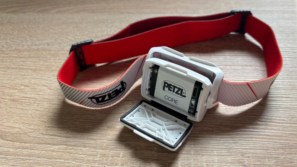 stern Stirnlampen Test: Welche ist die beste? stern Stirnlampen Test: Petzl Tikka Core 450