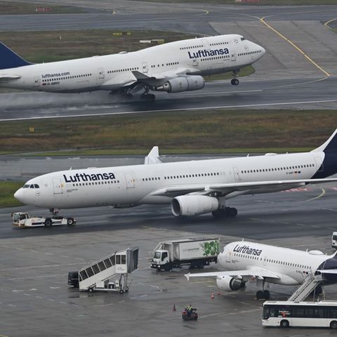 Drei Lufthansa Flugzeuge