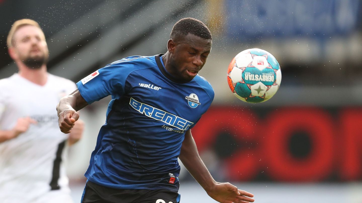 Jamilu Collins spielt nun für den FC Erzgebirge Aue. Foto: Friso Gentsch/dpa