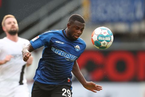Jamilu Collins spielt nun für den FC Erzgebirge Aue. Foto: Friso Gentsch/dpa