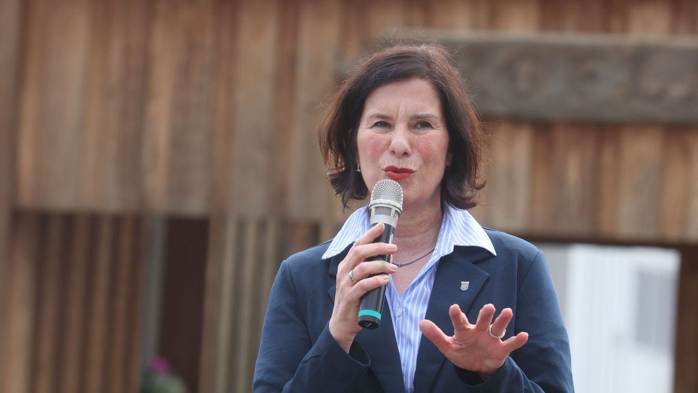 Thüringens Agrarministerin will zusätzliche Hilfen für Bauern. Foto: Bodo Schackow/dpa