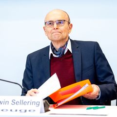 Mehr als drei Jahre lang stand Ex-Ministerpräsident Erwin Sellering (SPD) der umstrittenen Klimastiftung MV vor. Foto: Daniel Bo