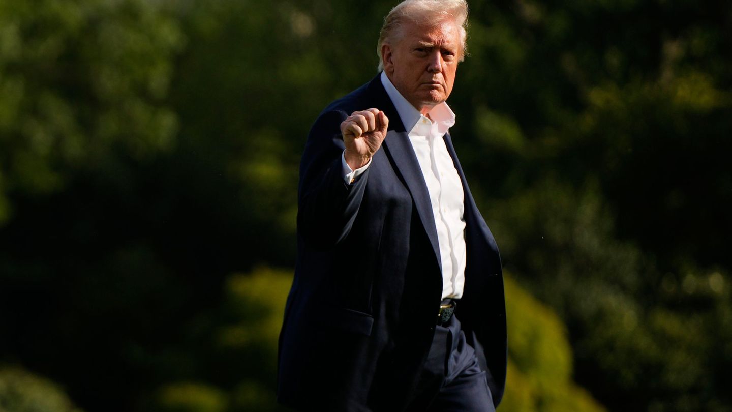 Trump blickt zuversichtlich auf die aktuellen Verhandlungen zu einem Ende des Gaza-Kriegs. Foto: Julia Demaree Nikhinson/AP/dpa