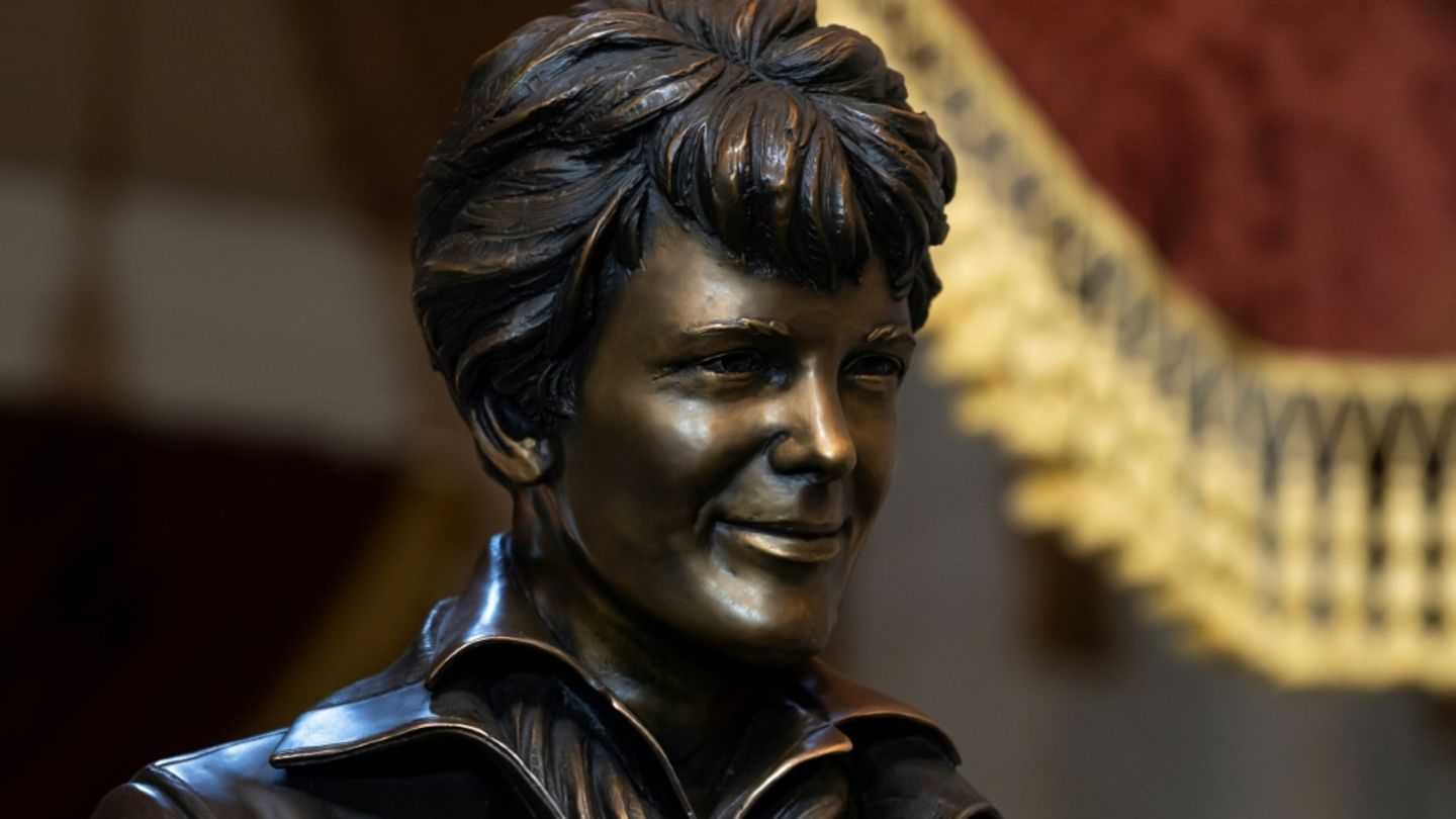 Statue von Amelia Earhart im US-Kapitol