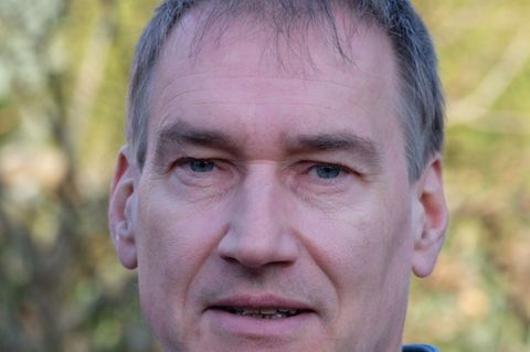 "Hoffentlich kein Subventionsgrab": Autoexperte Frank Schwope blickt skeptisch auf die Ankündigung von Dreame, über ein E-Autowe