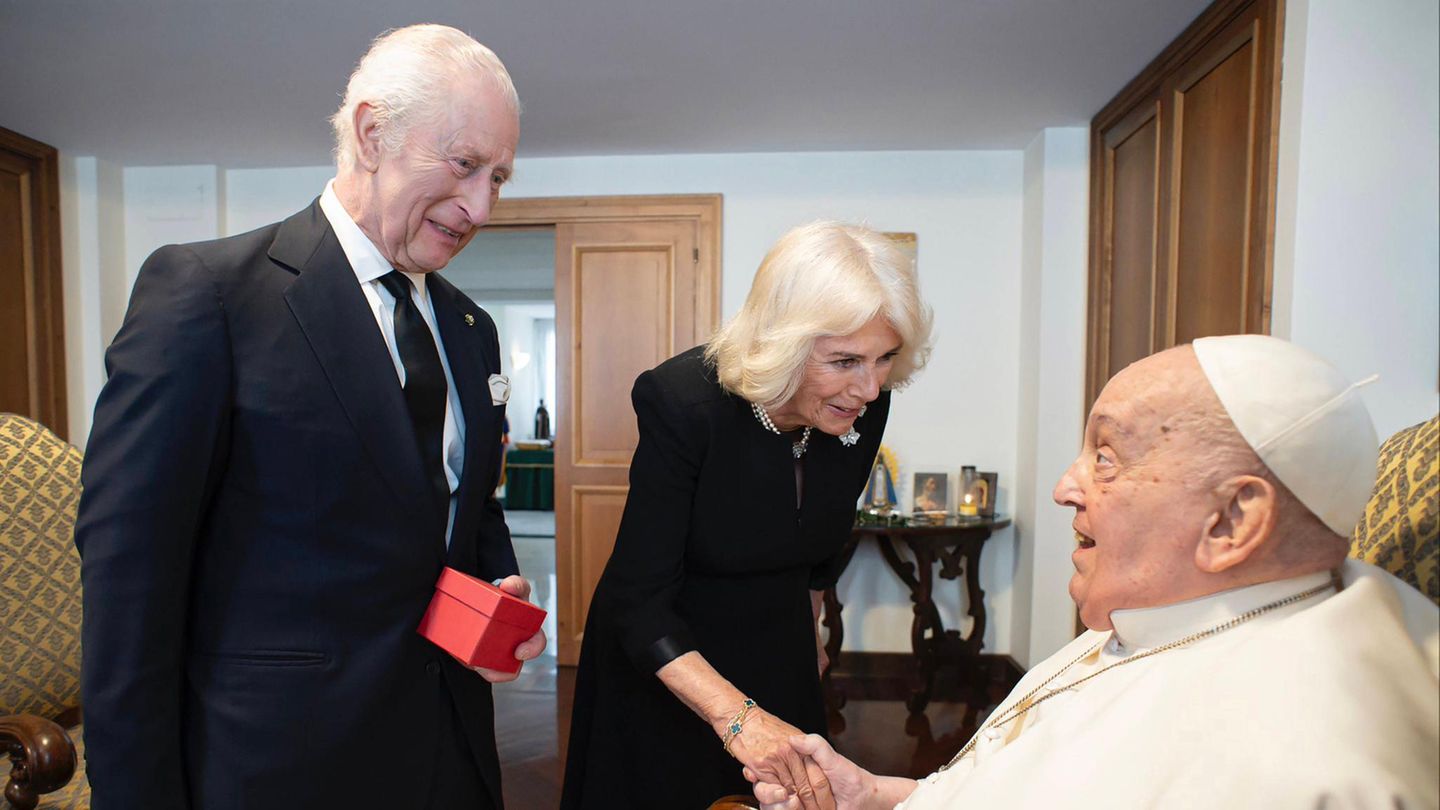 King Charles and Queen Camilla: Royals meet the Pope in the Vatican