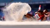 Neu-Delhi, Indien. Anais Angeline vom Team Mauritius absolviert am ersten Tag der Paralympischen Leichtathletik-Weltmeisterschaften im Jawaharlal Nehru Stadium ihren Sprung beim Weitsprung-T37-Finale der Frauen