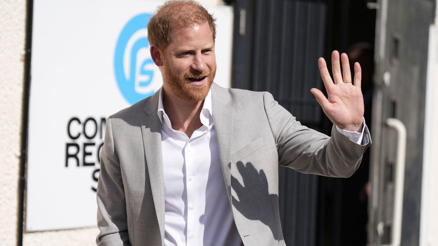 Prinz Harry besuchte im September seinen Vater, König Charles III., in London Foto: Aaron Chown/PA/AP/dpa