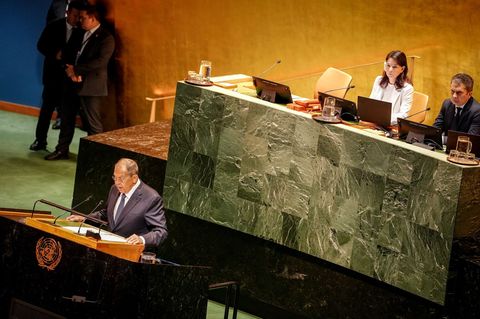 Sergej Lawrow spricht bei der UN-Generalversammlung