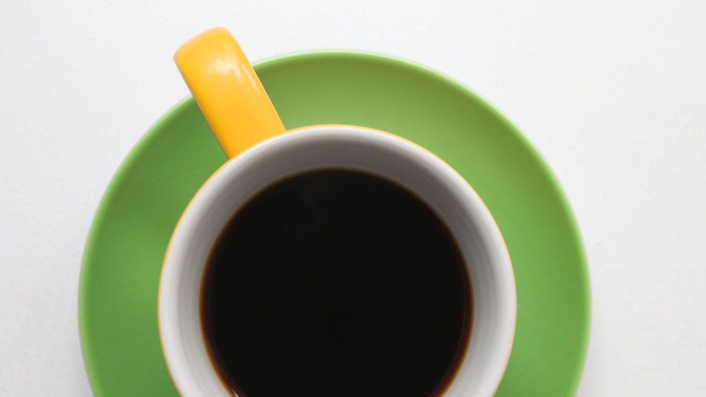 Macht er sie auch an? Dann gehören sie vielleicht zu einer Mehrheit, die Filterkaffee regelmäßig trinkt. (Archivbild) Foto: pict