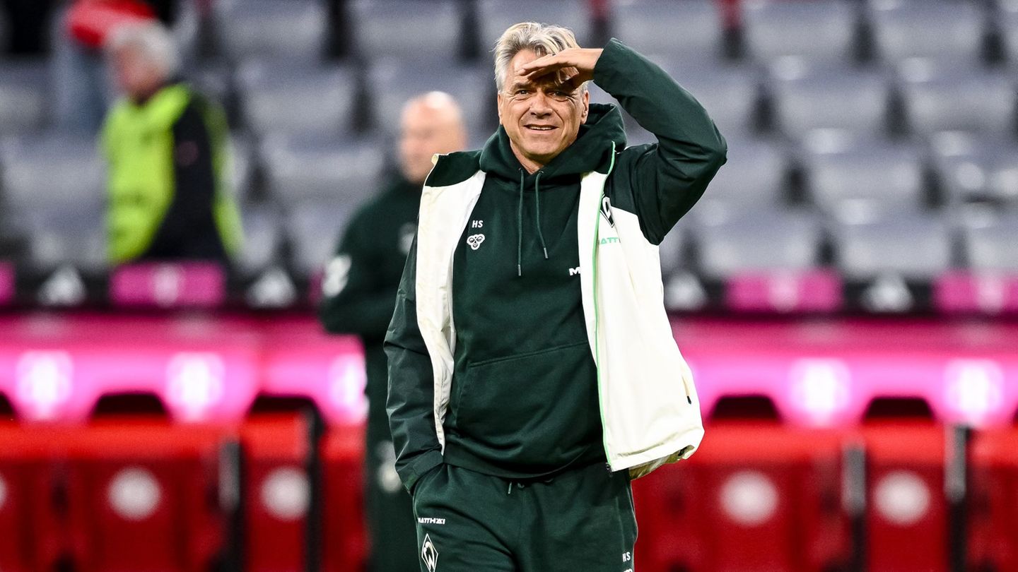 Werder-Trainer Horst Steffen hofft auf die kommenden Spiele. Foto: Harry Langer/dpa