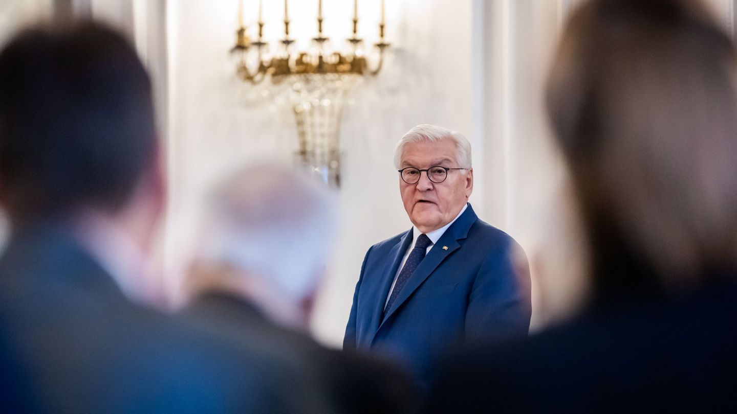 Seine Amtszeit endet im März 2027. Doch die Debatte über Steinmeiers Nachfolge hat bereits begonnen. Foto: Christoph Soeder/dpa