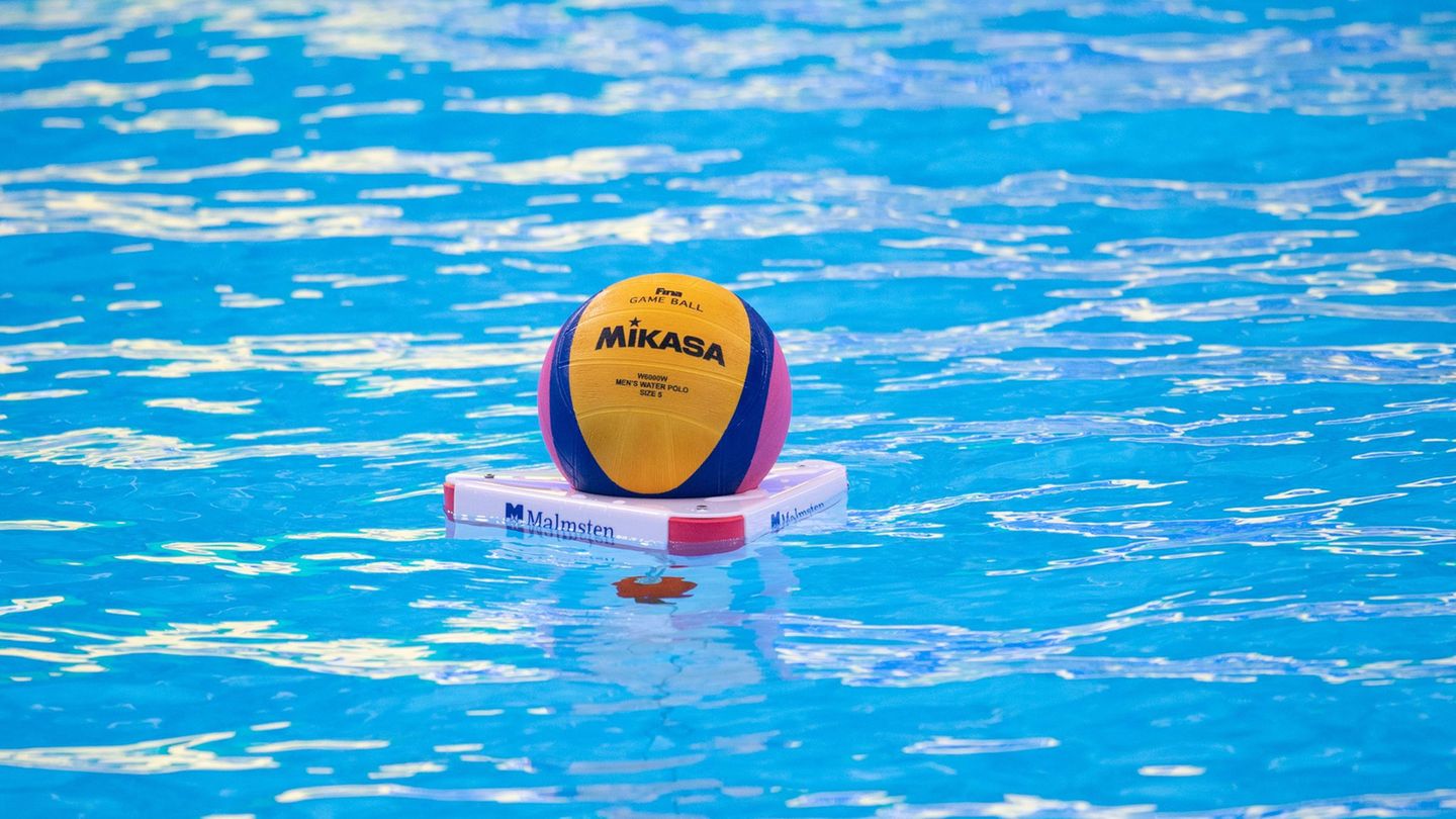 Die Wasserballerinnen von Spandau 04 feiern Premiere in der Champions League. (Archivbild) Foto: Bernd Thissen/dpa