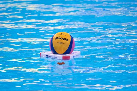 Die Wasserballerinnen von Spandau 04 feiern Premiere in der Champions League. (Archivbild) Foto: Bernd Thissen/dpa