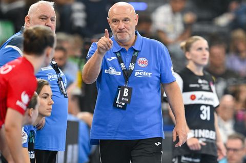 Herbert Müller ist der Trainer der Thüringer Handballerinnen. Foto: Sven Hoppe/dpa