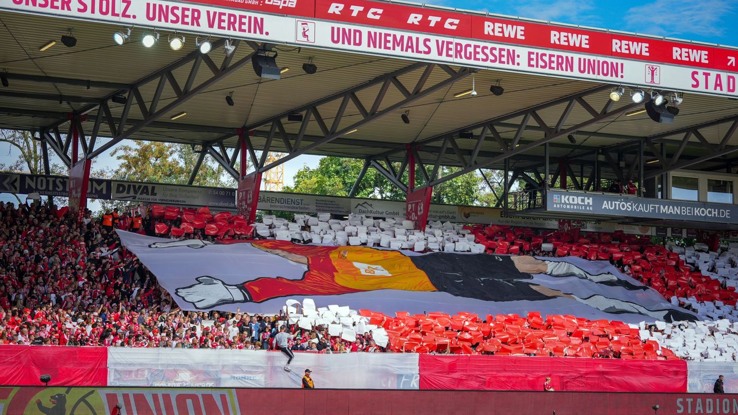 Die Pläne für den Stadionausbau bei Union Berlin müssen angepasst werden. Foto: Soeren Stache/dpa