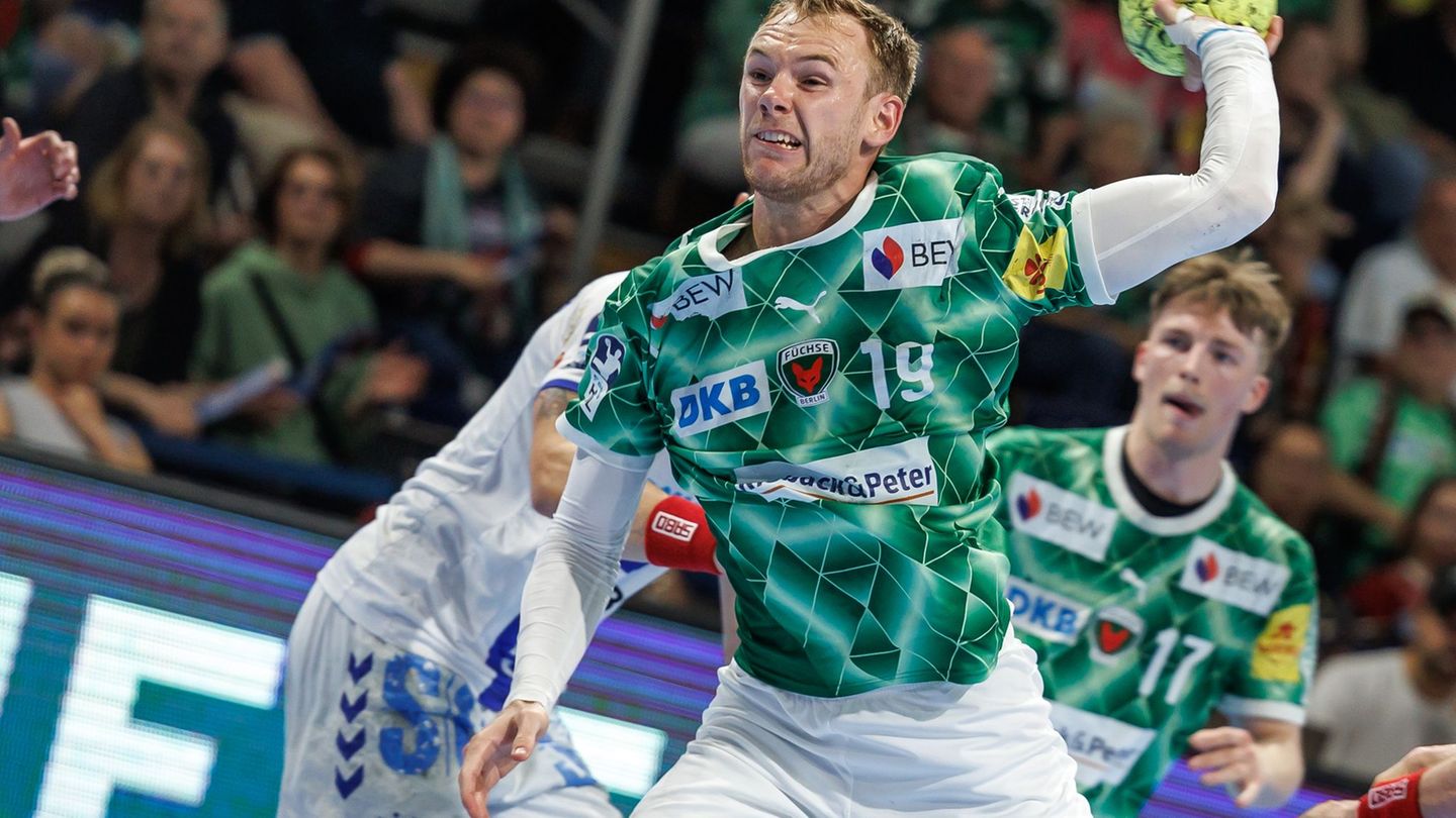 Welthandballer Mathias Gidsel war einmal mehr bester Berliner Werfer Foto: Andreas Gora/dpa