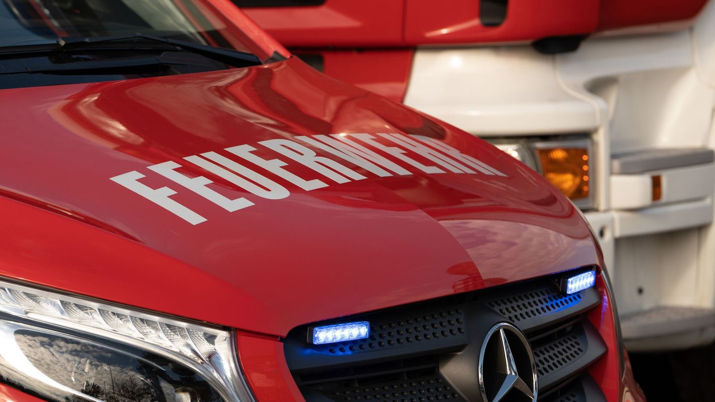 Neun Wohnungen sind nach dem Brand unbewohnbar. (Symbolbild) Foto: Helena Dolderer/dpa