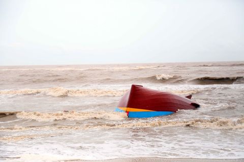 Bei dem Sturm "Bualoi" sind auch in Vietnam Menschen ums Leben gekommen. Foto: Võ Tá Chuyên/VNA/AP/dpa