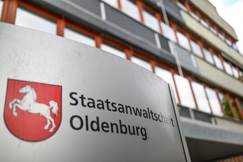 Die Staatsanwaltschaft hat Anklage nach einem Angriff auf einen Wahlkampfhelfer erhoben. (Archivfoto) Foto: Izabela Mittwollen/d