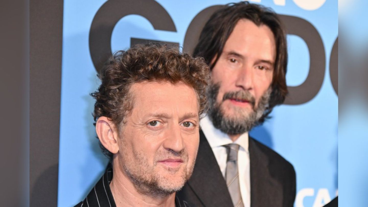 Keanu Reeves (r.) mit Alex Winter bei der Premiere von "Warten auf Godot".