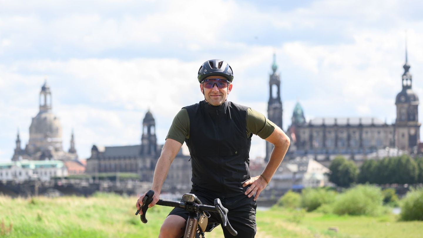 Der frühere Radprofi Markus Weinberg hat seine 7.800 Kilometer lange Radtour durch Europa in Portugal beendet. Foto: Robert Mich