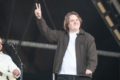 Lewis Capaldi gehört zu den Headlinern des Isle-of-Wight-Festivals 2026.