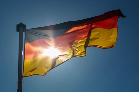 Die deutsche Wiedervereinigung wurde am 3. Oktober 1990 vollendet. Auch dreieinhalb Jahrzehnte später sind die Einkommen in den