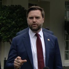 JD Vance vor dem weissen Haus.