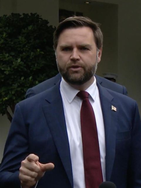 JD Vance vor dem weissen Haus.