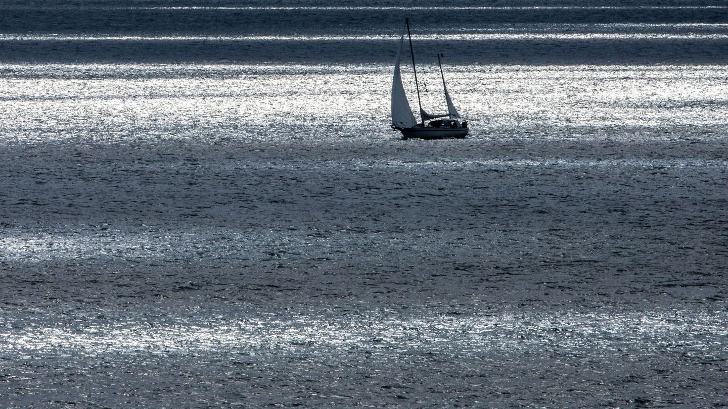 Die Ostsee erhitzt sich fast dreimal so schnell im Vergleich zum globalen Durchschnitt. (Symbolbild) Foto: Jens Büttner/dpa