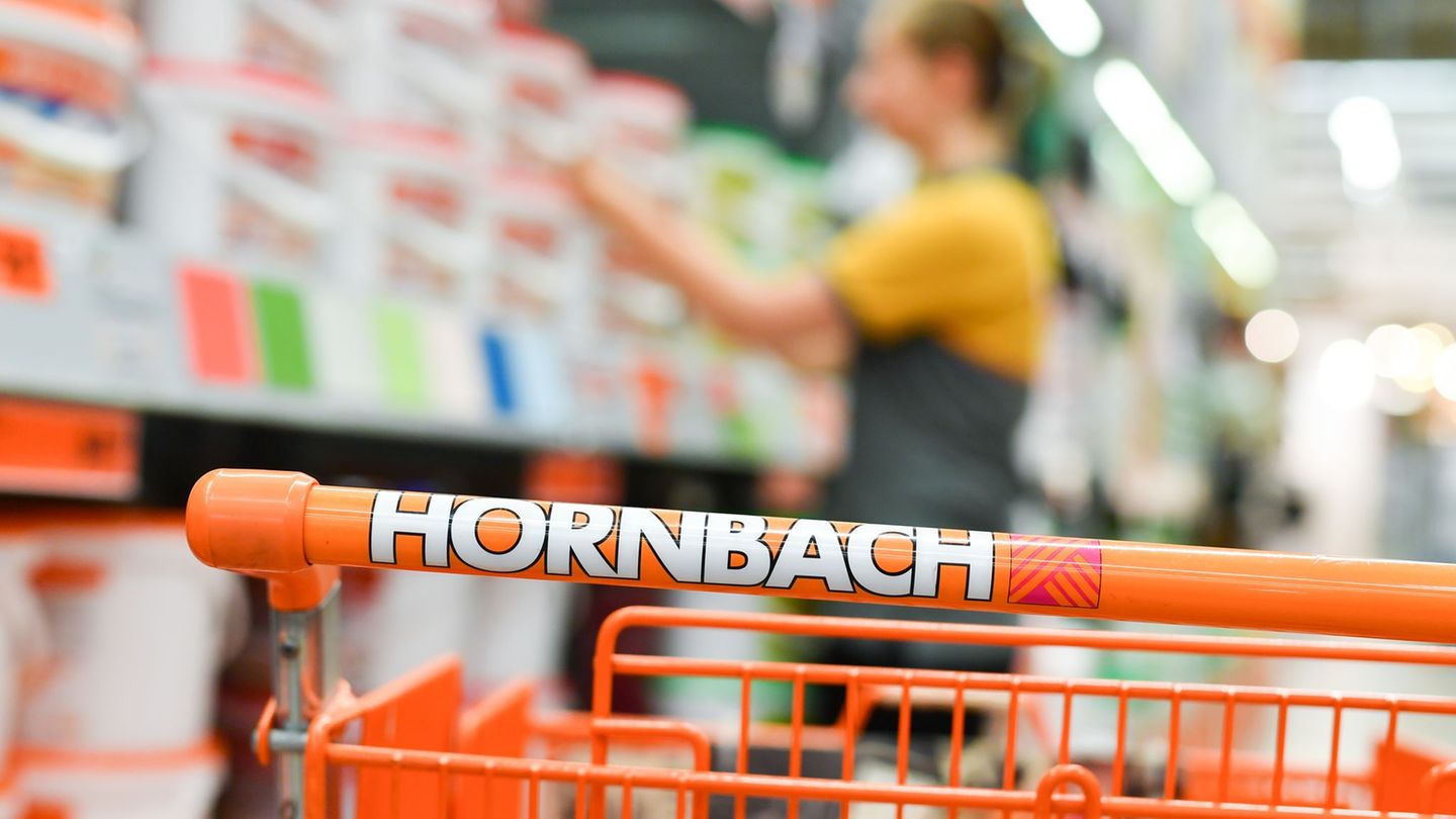 Hornbach sieht sich selbst auf einem guten Weg, die Jahresziele zu erreichen. (Archivbild) Foto: Uwe Anspach/dpa