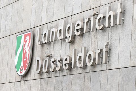 Für den Messerangriff auf einen 81-Jährigen ist ein Dortmunder zu fünf Jahren Haft und Psychiatrie verurteilt worden. (Archivbil