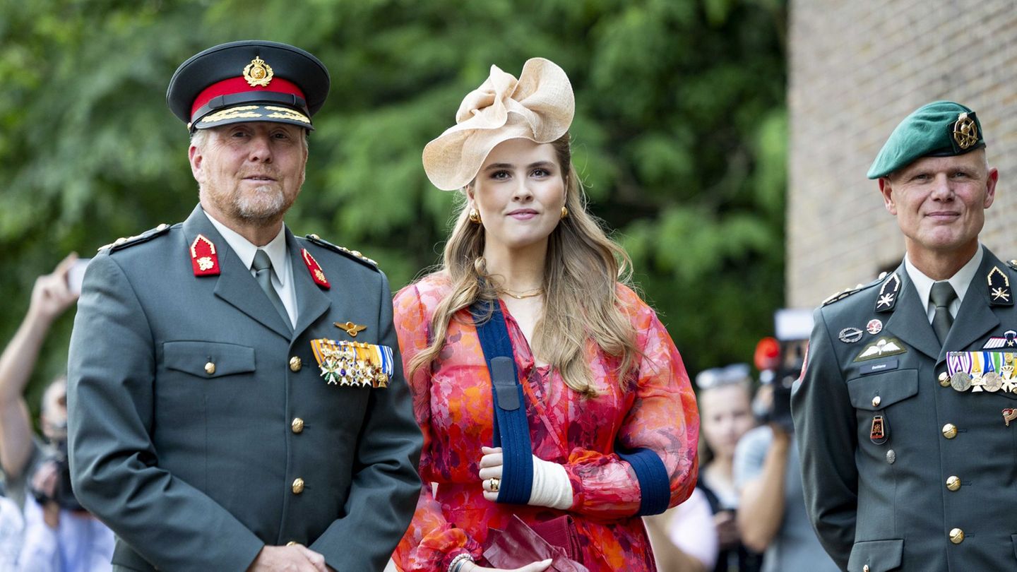 König Willem-Alexander der Niederlande und seine Tochter, Kronprinzessin Amalia