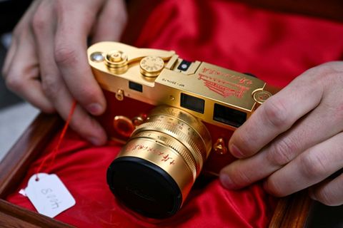 Gold-Edition einer Leica-Kamera
