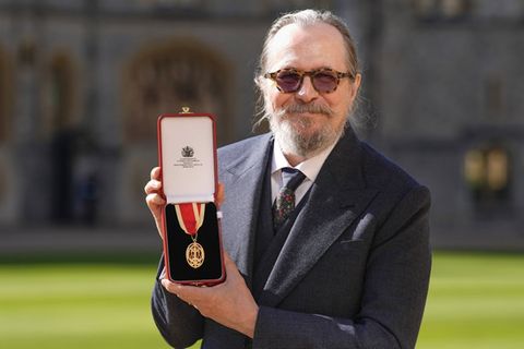 Sir Gary Oldman nach dem Ritterschlag.