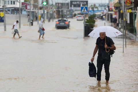 Eine überschwemmte Straße in Ibiza