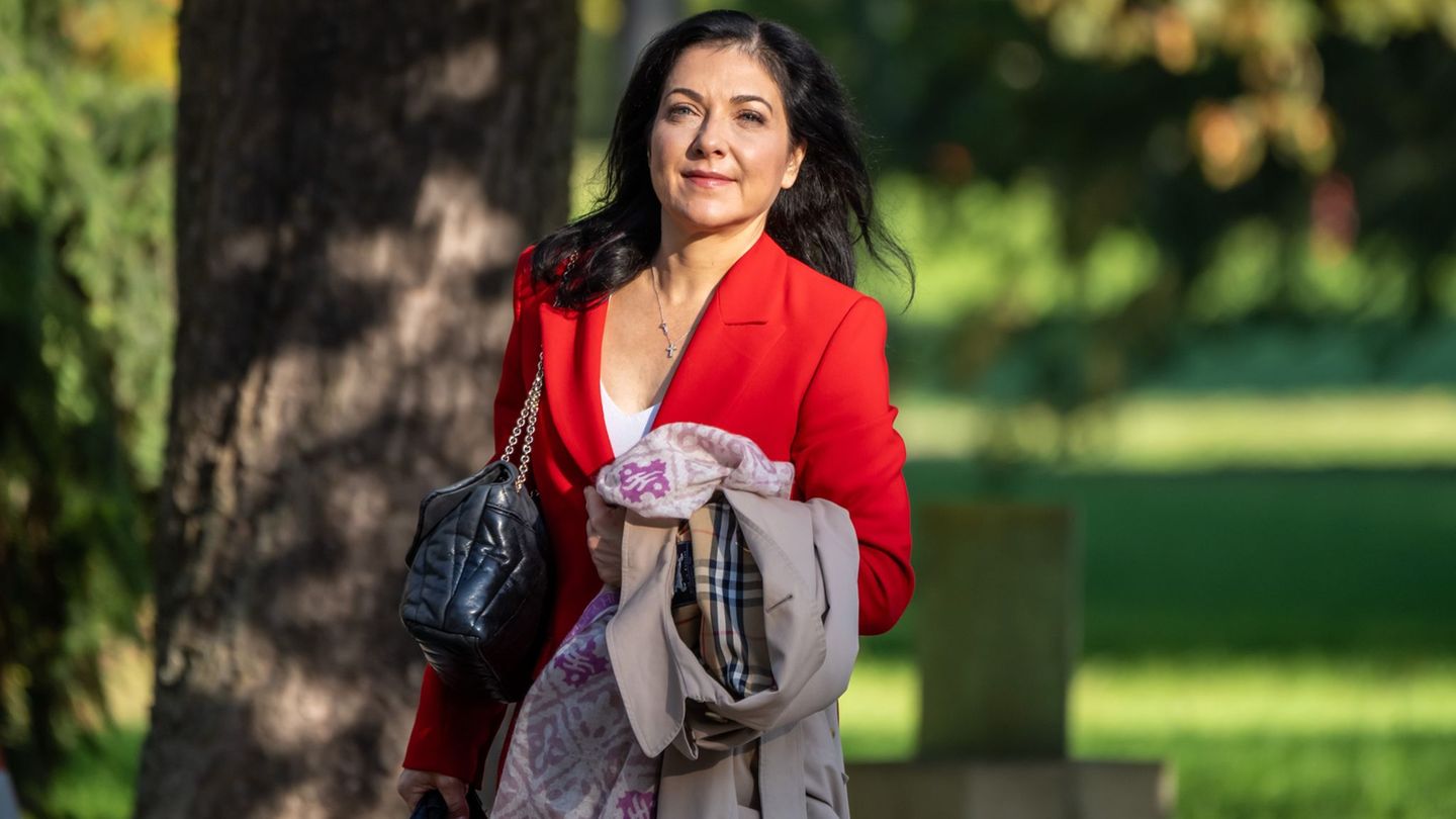 Bundeswirtschafts- und Energieministerin Katherina Reiche (CDU) will einen Kurswechsel bei der Energiewende. (Archivbild) Foto: