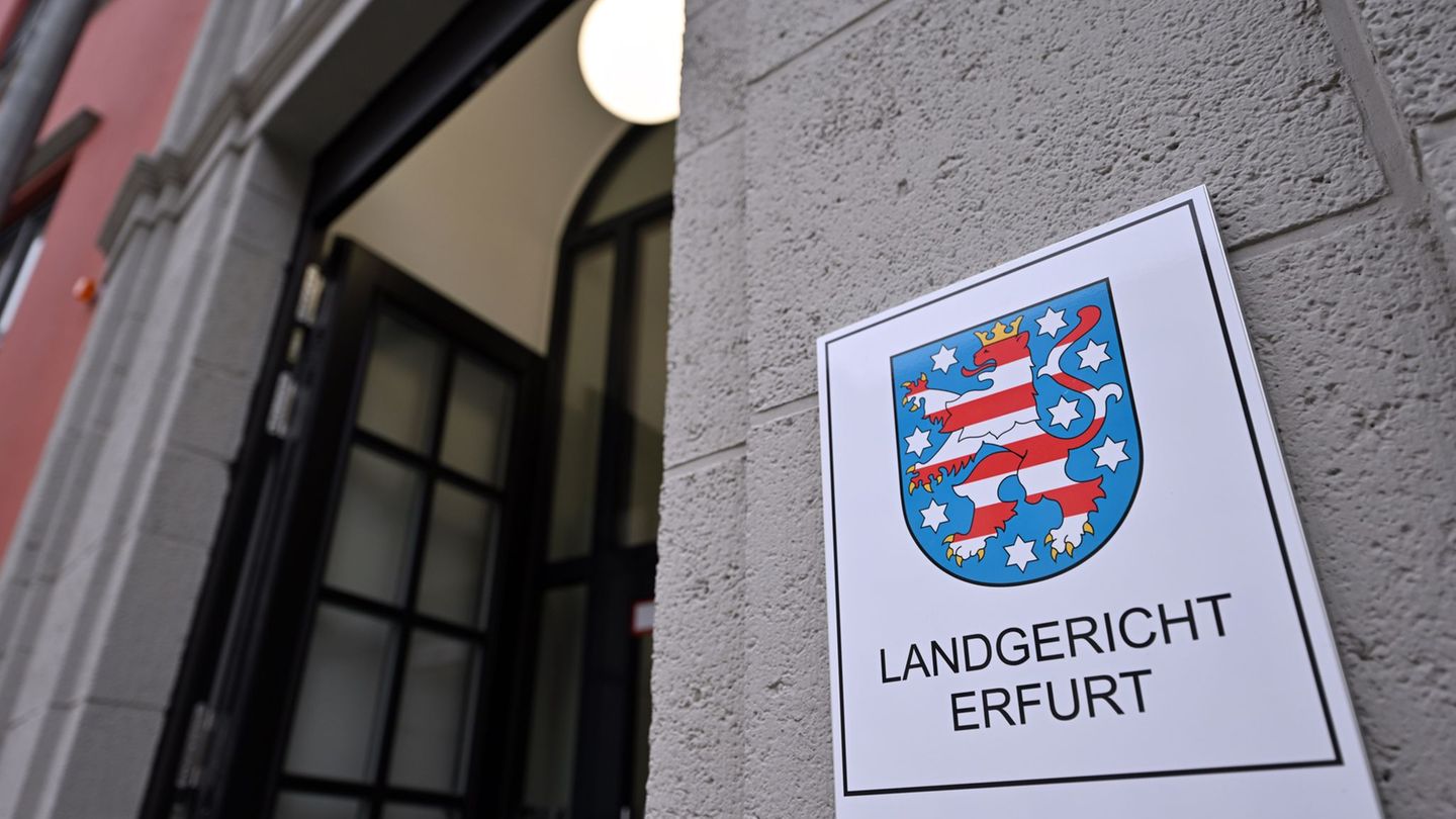 Die Staatsanwaltschaft wirft dem jungen Angeklagten Totschlag vor. (Archivbild) Foto: Martin Schutt/dpa-Zentralbild/dpa