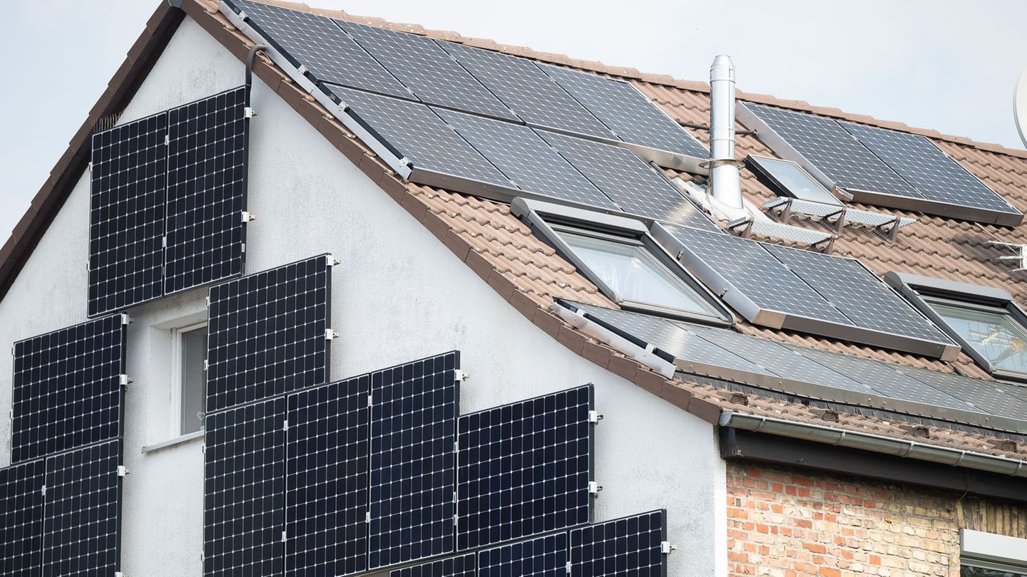 Unangefochtene Nummer eins bei der Energiewende in Deutschland: Die Photovoltaikanlage. (Archivbild) Foto: Sebastian Gollnow/dpa