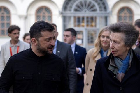 Prinzessin Anne mit Wolodymyr Selenskyj in Kiew.