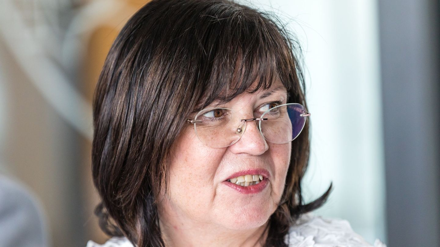 Sprembergs Bürgermeisterin Christine Herntier wird für ihr Engagement gegen Rechtsradikalismus ausgezeichnet. (Archivbild) Foto: